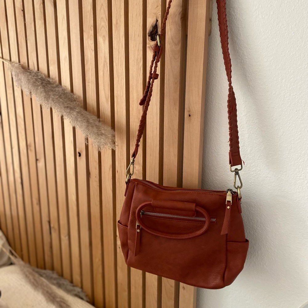 Anthropologie antik Kraft crossbody bag